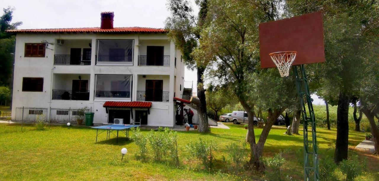 Golden Summer Apartment Nea Fokea Exterior photo